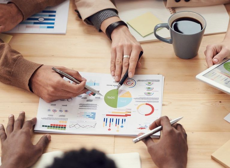 Tư vấn đầu tư và thành lập doanh nghiệp tại Việt Nam cho nhà đầu tư và đối tác